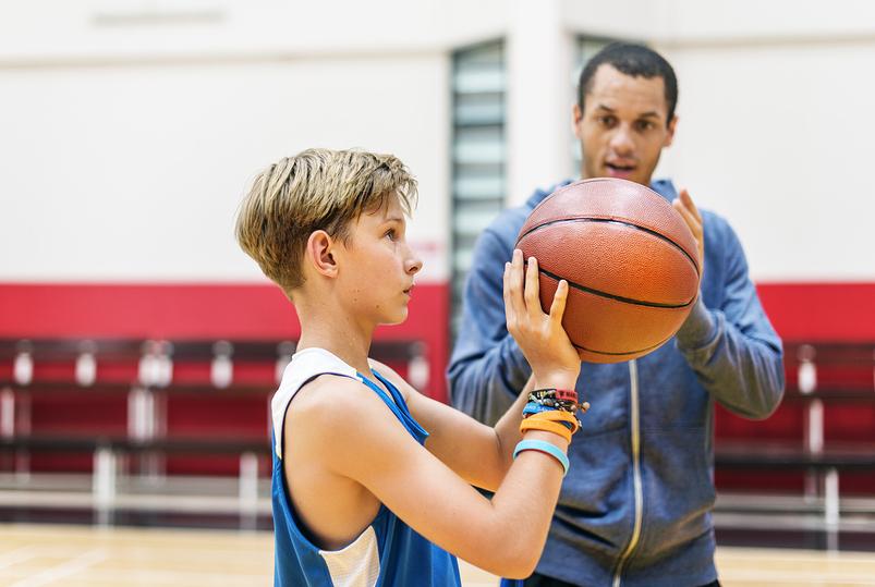 Баскетбол для детей: польза и противопоказания