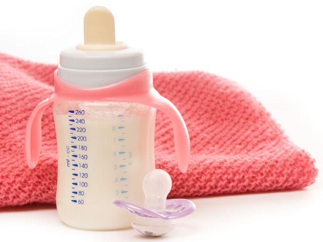 Бутылочки для грудничков: стерилизовать или нет?