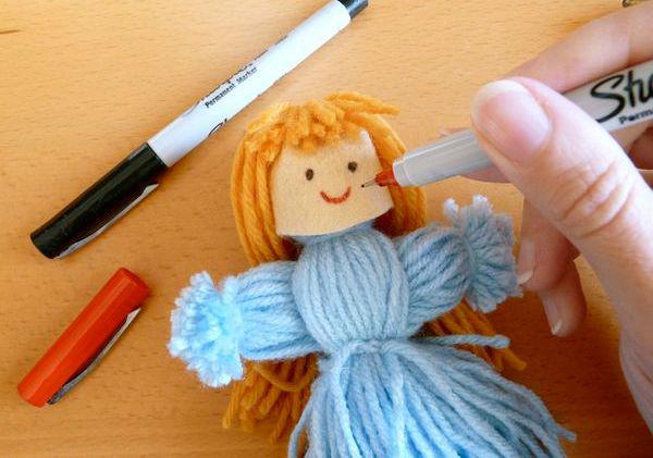 Как сделать куклу из ниток