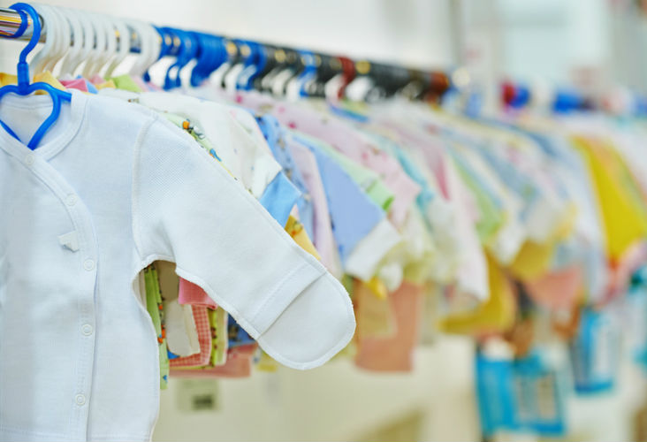 Распашонка – первая одежда для новорожденных