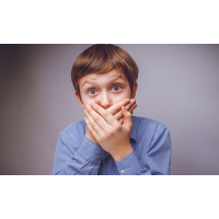 Герпес на губах у детей: симптомы и лечение