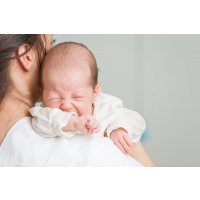 Колики у новорожденного: как распознать