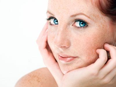 Как избавиться от веснушек