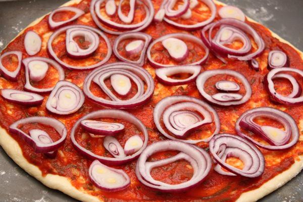 Сытная и вкусная пицца с беконом Сытная и вкусная пицца с беконом