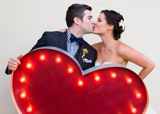 Как организовать свадьбу в стиле «Love is» Как организовать свадьбу в стиле «Love is»