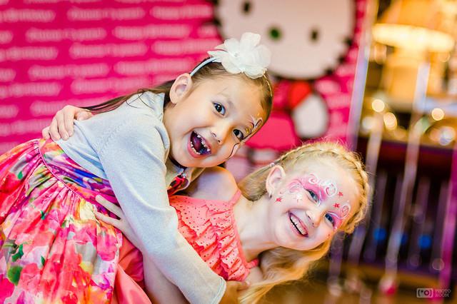 Детский праздник в стиле Hello Kitty Детский праздник в стиле Hello Kitty