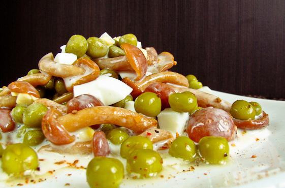 Маринованные грибы Салат из маринованных грибов