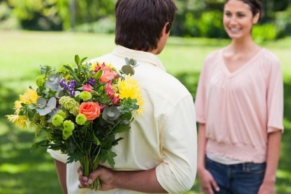 Что подарить девушке после ссоры Что подарить девушке после ссоры