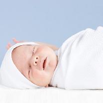 Режим дня малыша в первый месяц жизни