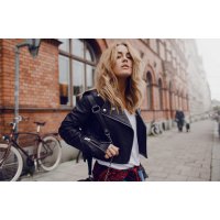 С чем носить куртку-косуху