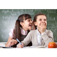 Як вибрати шкільний одяг для дівчинки
